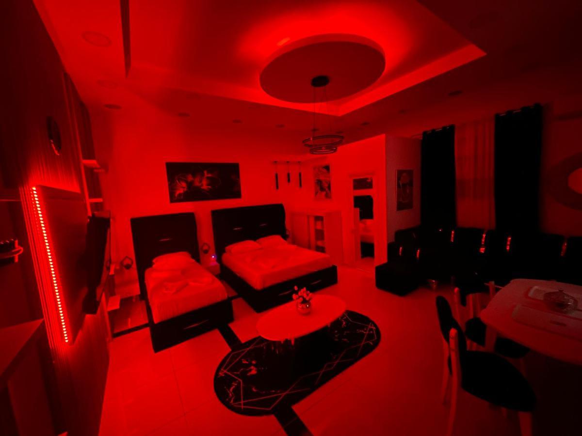 Esto'S Apartament Near Tirana Airport 1 - Self Checkin -Netflix - Free Parking Valias Экстерьер фото
